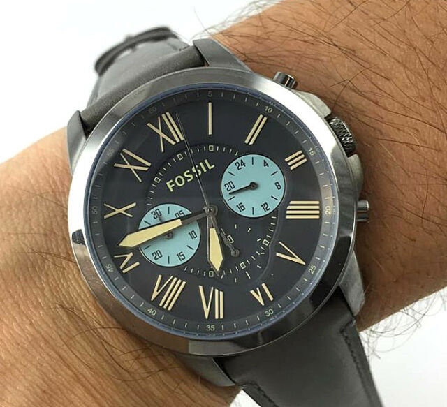 Shop Authentic Fossil Grant Chronograph Gunmetal Grey Dial Grey Leather Strap Watch for Men - FS5183 - Luxxuri