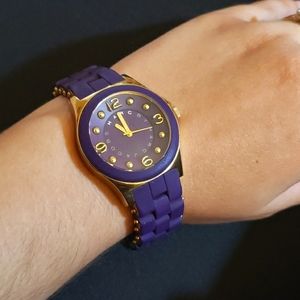  Shop Authentic Marc Jacobs Pelly Purple Dial Purple Silicone Strap Watch for Women - MBM2515 - Luxxuri