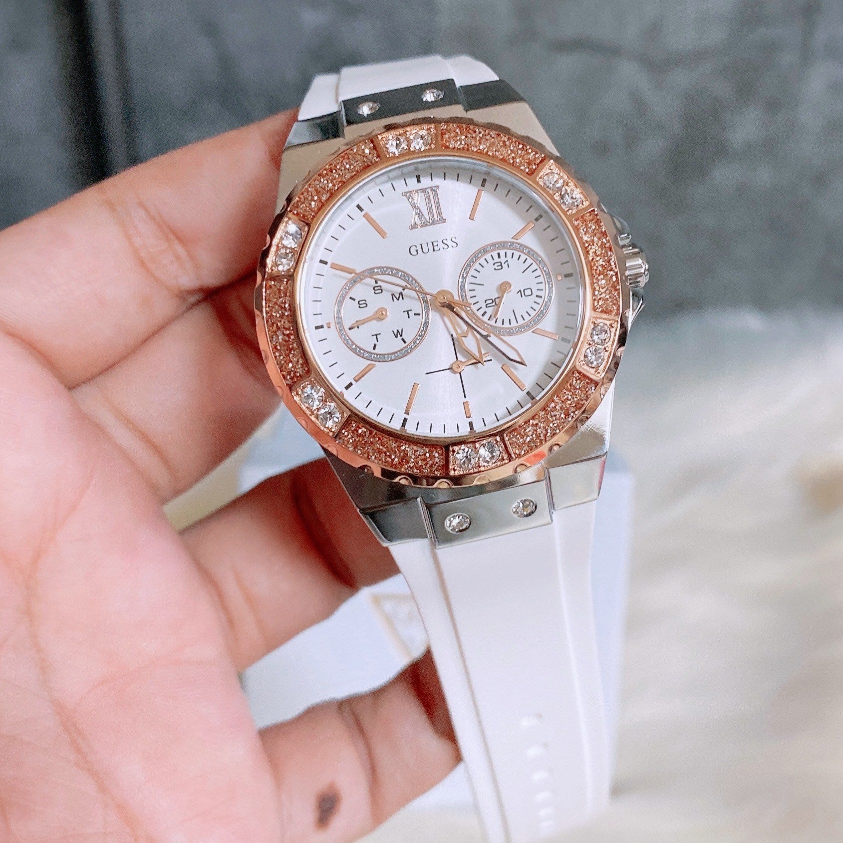  Shop Authentic Guess Limelight White Dial White Rubber Strap Watch for Women - W1053L2 - Luxxuri