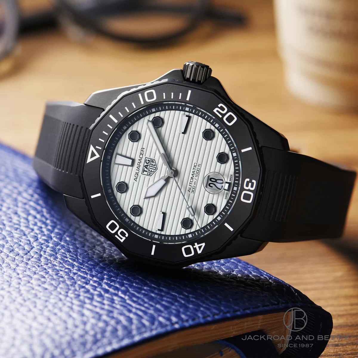  Shop Authentic Tag Heuer Aquaracer Professional 300 Automatic White Dial Black Rubber Strap Watch for Men - WBP201D.FT6197 - Luxxuri