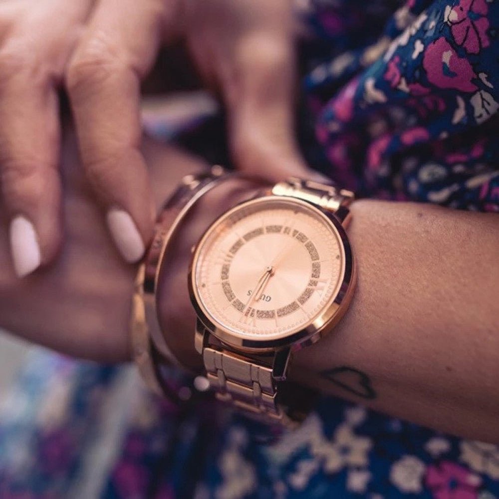  Shop Authentic Guess Montauk Rose Gold Dial Rose Gold Steel Strap Watch For Women - W0933L3 - Luxxuri