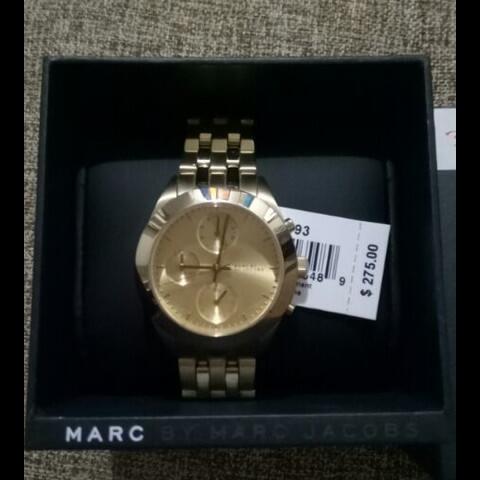  Shop Authentic Marc Jacobs Peeker Chronograph Gold Dial Gold Steel Strap Watch for Women - MBM3393 - Luxxuri