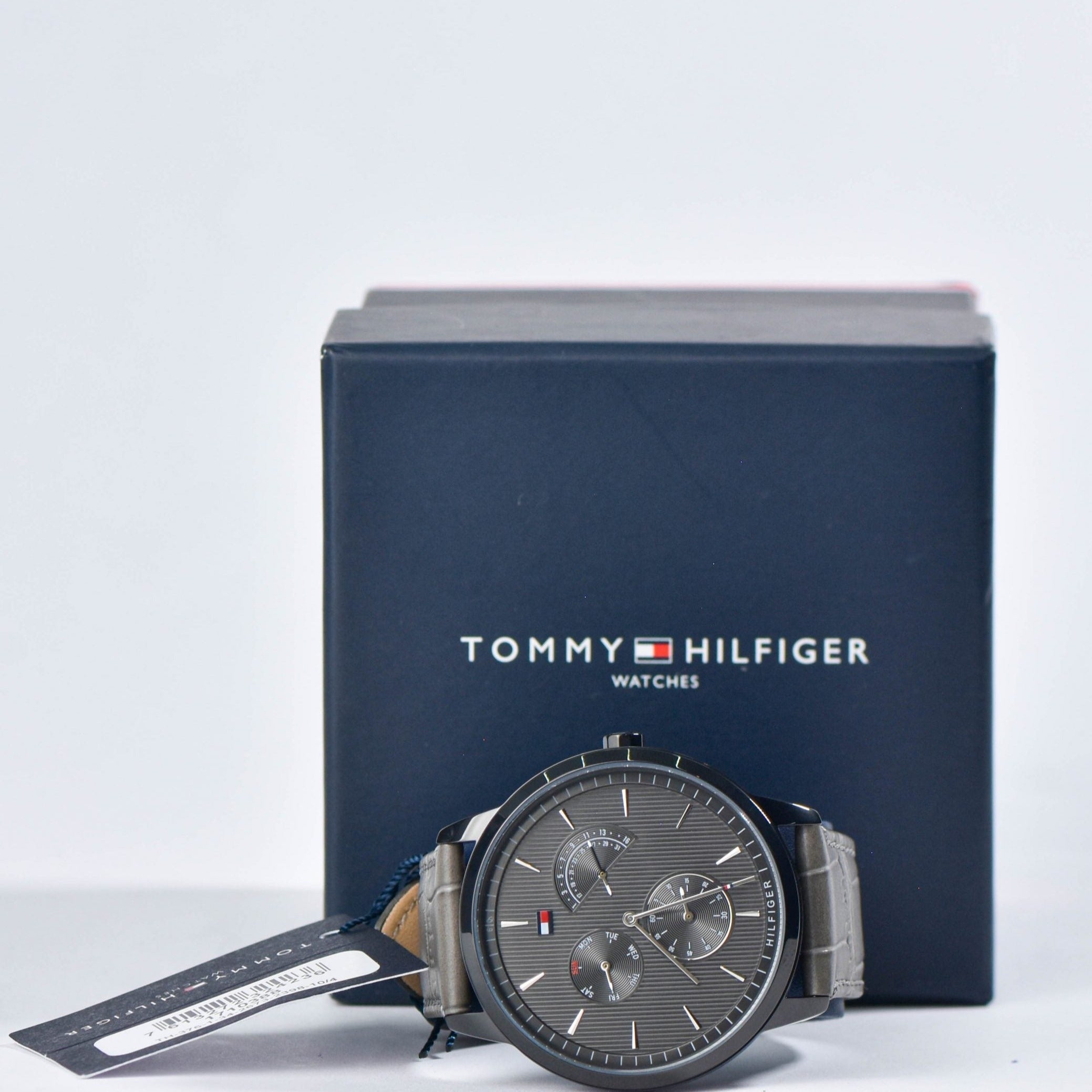  Shop Authentic Tommy Hilfiger Brad Chronograph Quartz Grey Dial Grey Leather Strap Watch For Men - 1710388 - Luxxuri
