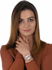  Shop Authentic Tommy Hilfiger Blake Quartz Gold Dial Gold Mesh Bracelet Watch for Women - 1782303 - Luxxuri