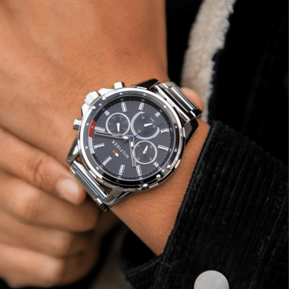  Shop Authentic Tommy Hilfiger Mason Multifunction Black Dial Silver Steel Strap Watch For Men - 1791936 - Luxxuri