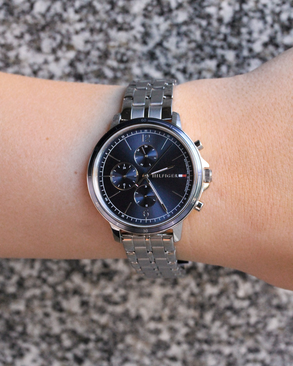  Shop Authentic Tommy Hilfiger Casual Quartz Blue Dial Silver Steel Strap Watch For Women - 1782188 - Luxxuri