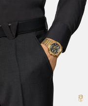  Shop Authentic Versace Greca Chronograph Black Dial Gold Steel Strap Watch For Men - VEZ900421 - Luxxuri