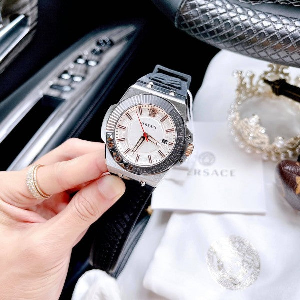  Shop Authentic Versace Chain Reaction Quartz White Dial Black Rubber Strap Watch for Men - VEDY00219 - Luxxuri