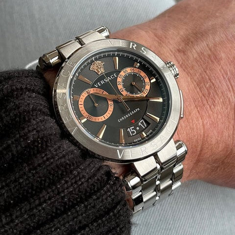  Shop Authentic Versace Aion Chronograph Black Dial Silver Steel Strap Watch For Men - VE1D01019 - Luxxuri