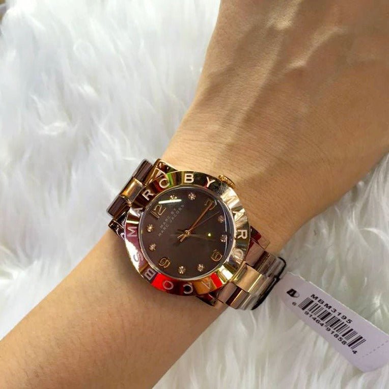  Shop Authentic Marc Jacobs Amy Grey Dial Two Tone Steel Strap Watch for Women - MBM3195 - Luxxuri
