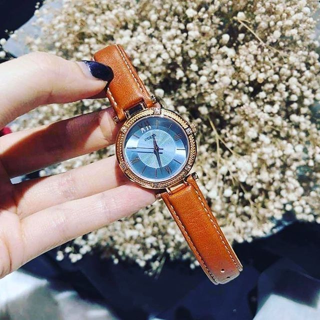  Shop Authentic Guess Park Avenue Blue Dial Brown Leather Strap Watch for Women - W0838L2 - Luxxuri