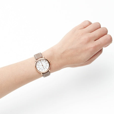  Shop Authentic Marc Jacobs Roxy White Dial Light Brown Leather Strap Watch for Women - MJ1538 - Luxxuri