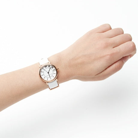  Shop Authentic Marc Jacobs Roxy White Dial White Leather Strap Watch for Women - MJ1562 - Luxxuri