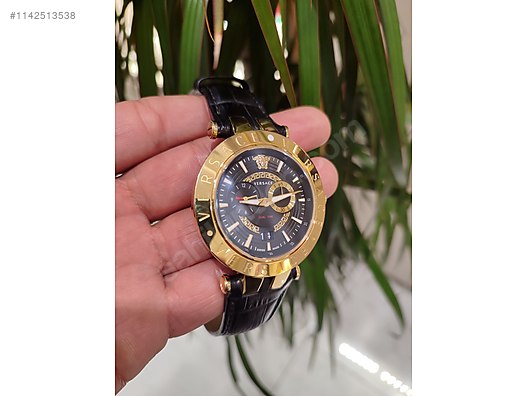  Shop Authentic Versace V-Race Quartz Black Dial Black Leather Strap Watch For Men - VEBV00119 - Luxxuri