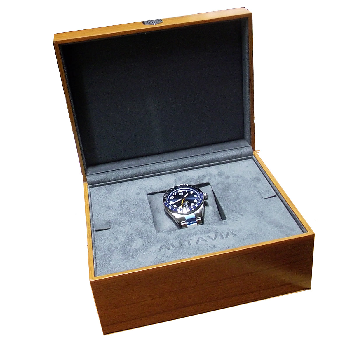 Shop Authentic Tag Heuer Autavia Cosc GMT Automatic Blue Dial Silver Steel Strap Watch for Men - WBE511A.BA0650 - Luxxuri