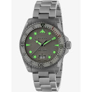  Shop Authentic Gucci Dive Quartz White Dial Silver Steel Strap Watch For Men - YA136336 - Luxxuri