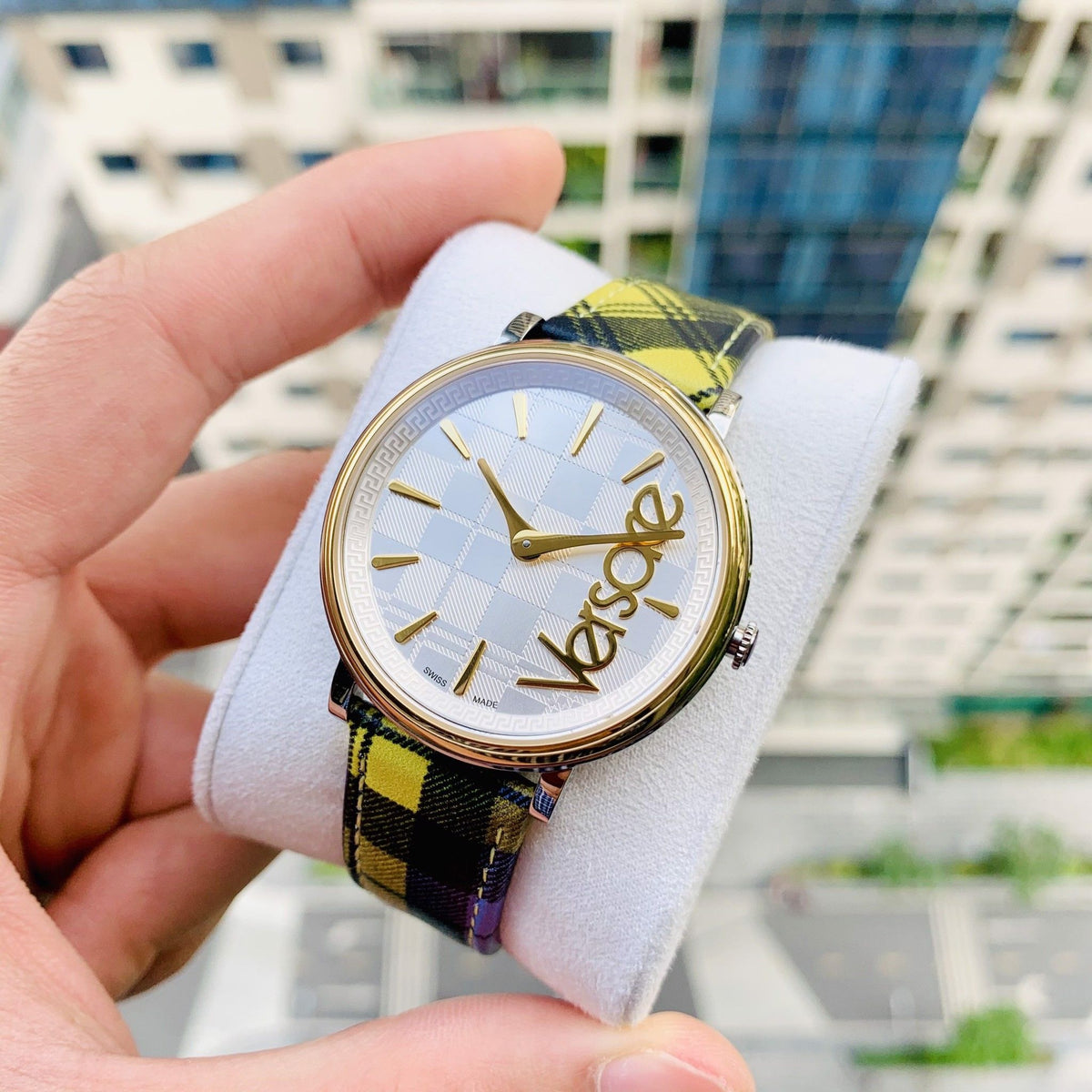  Shop Authentic Versace V-Circle The Clans Edition Silver Dial Multicolor Leather Strap Watch for Women - VE8100118 - Luxxuri