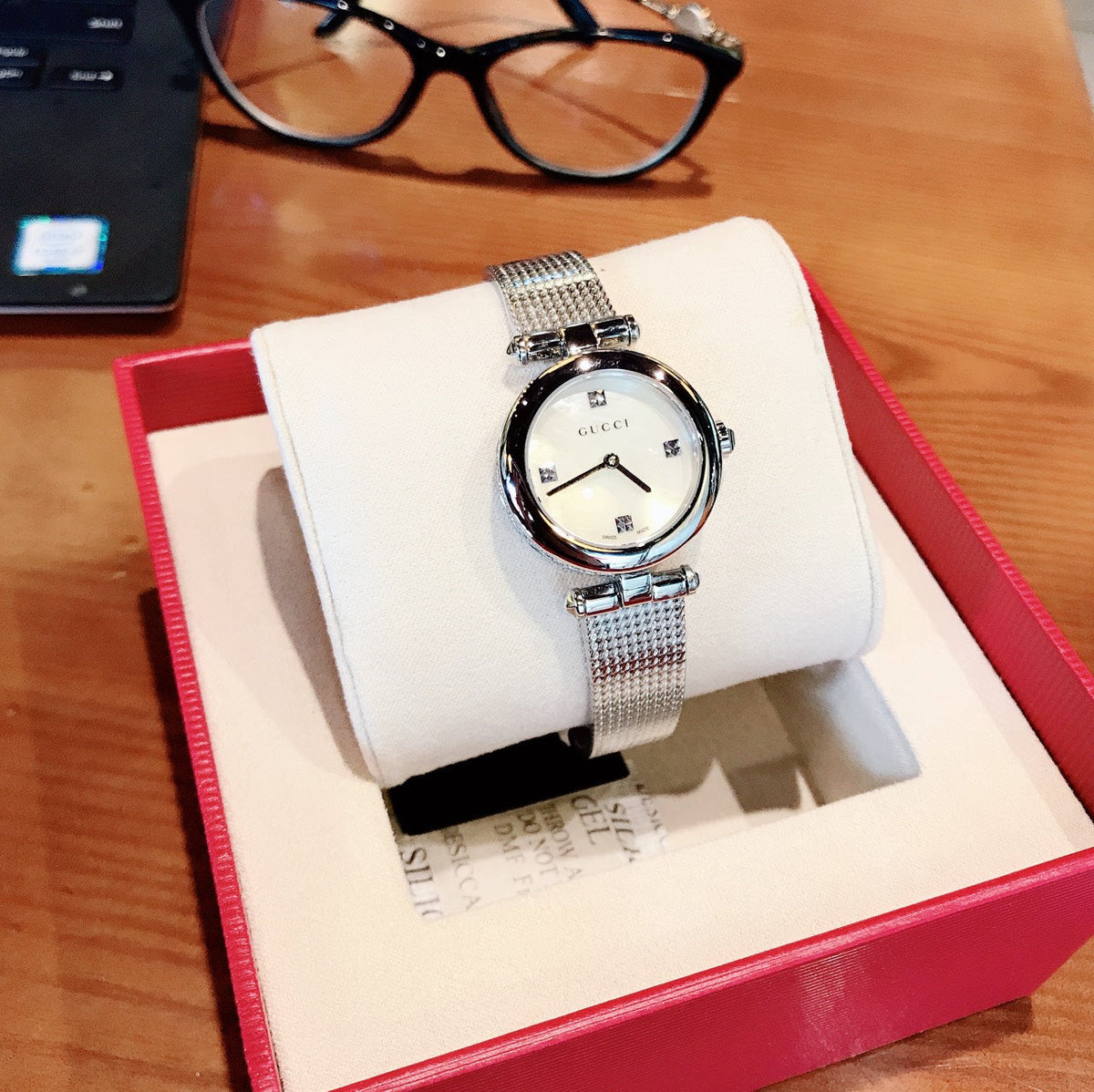  Shop Authentic Gucci Diamantissima Quartz Diamonds Mother of Pearl Dial Silver Mesh Bracelet Watch for Women - YA141504 - Luxxuri