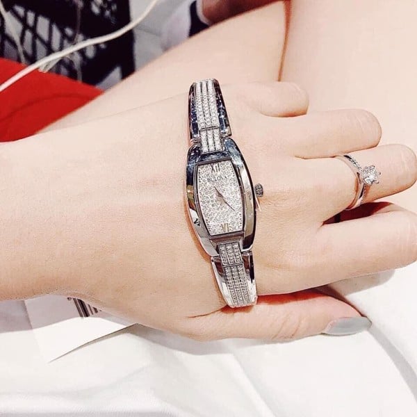  Shop Authentic Bulova Crystal Collection Silver Dial Silver Steel Strap Watch for Women - 96L235 - Luxxuri