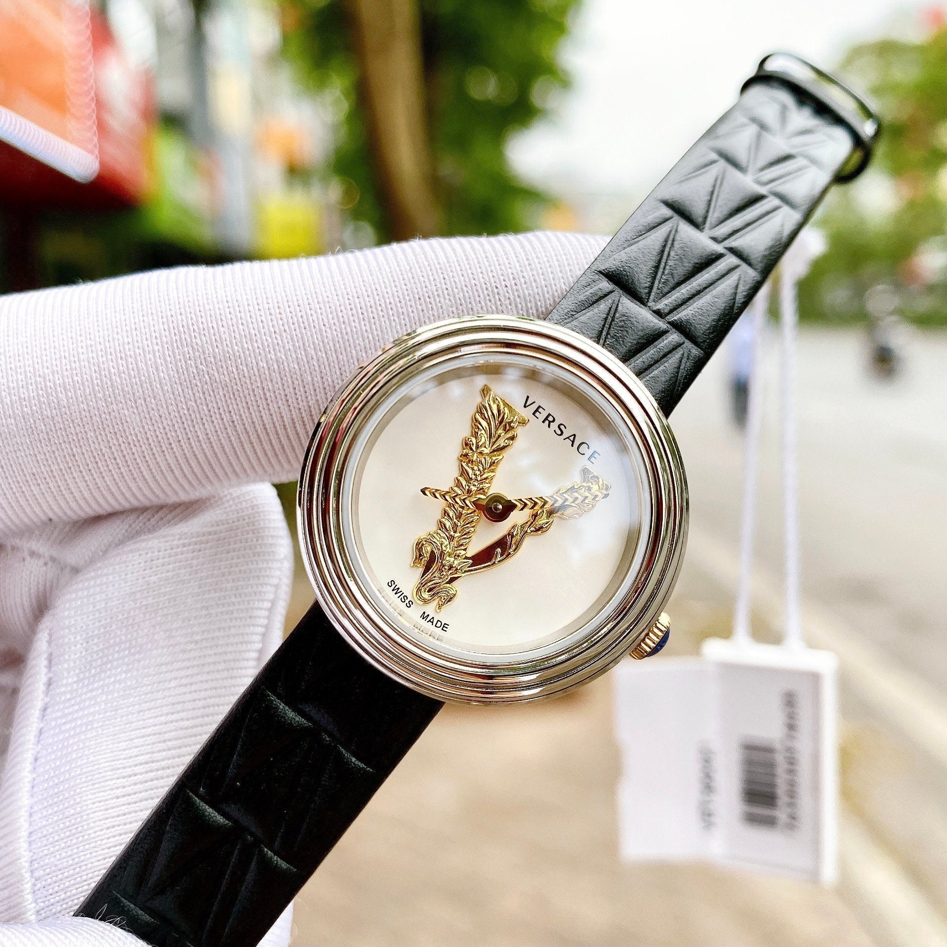  Shop Authentic Versace Virtus Quartz White Dial Black Leather Strap Watch For Women - VET300421 - Luxxuri