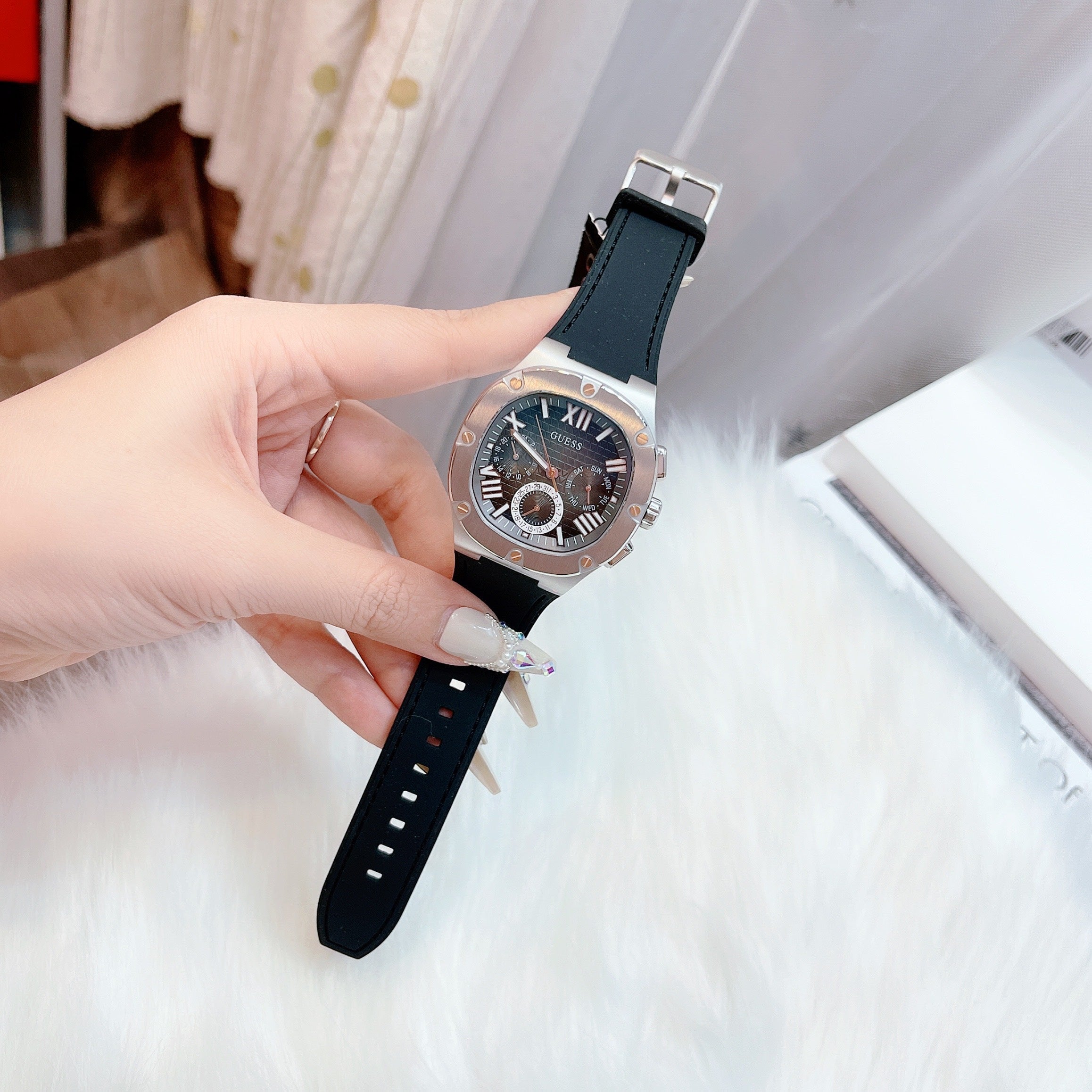  Shop Authentic Guess Headline Chronograph Grey Dial Black Rubber Strap Watch for Men - GW0571G1 - Luxxuri