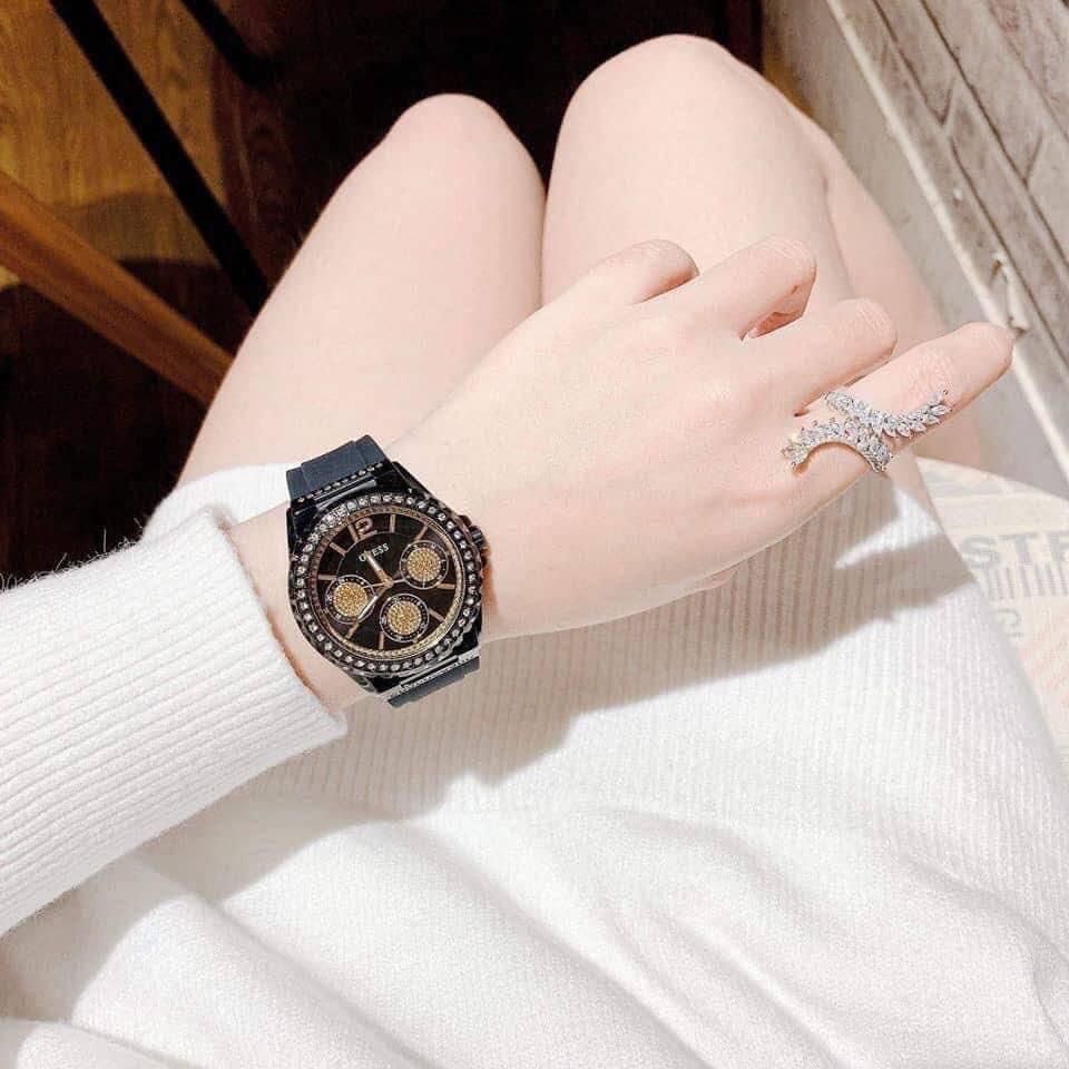  Shop Authentic Guess Starlight Black Dial Black Rubber Strap Watch for Women - W0846L1 - Luxxuri
