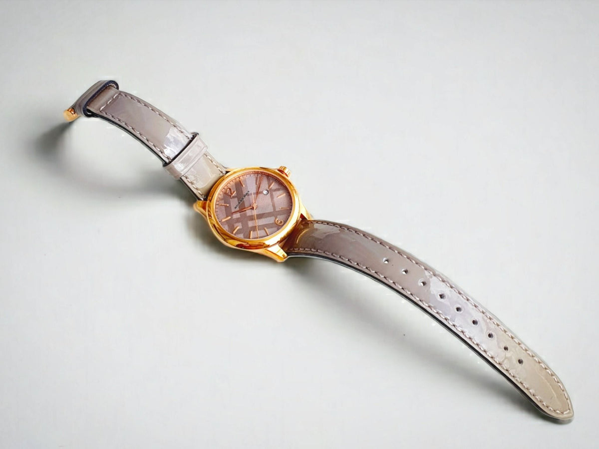  Shop Authentic Burberry The Classic Quartz Grey Dial Grey Leather Strap Watch For Women - BU10119 - Luxxuri