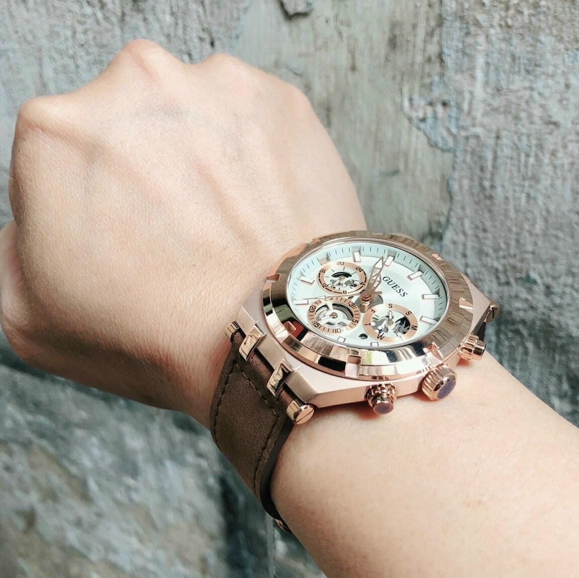  Shop Authentic Guess Analog Multifunction White Dial Brown Leather Strap Watch for Men - GW0262G3 - Luxxuri