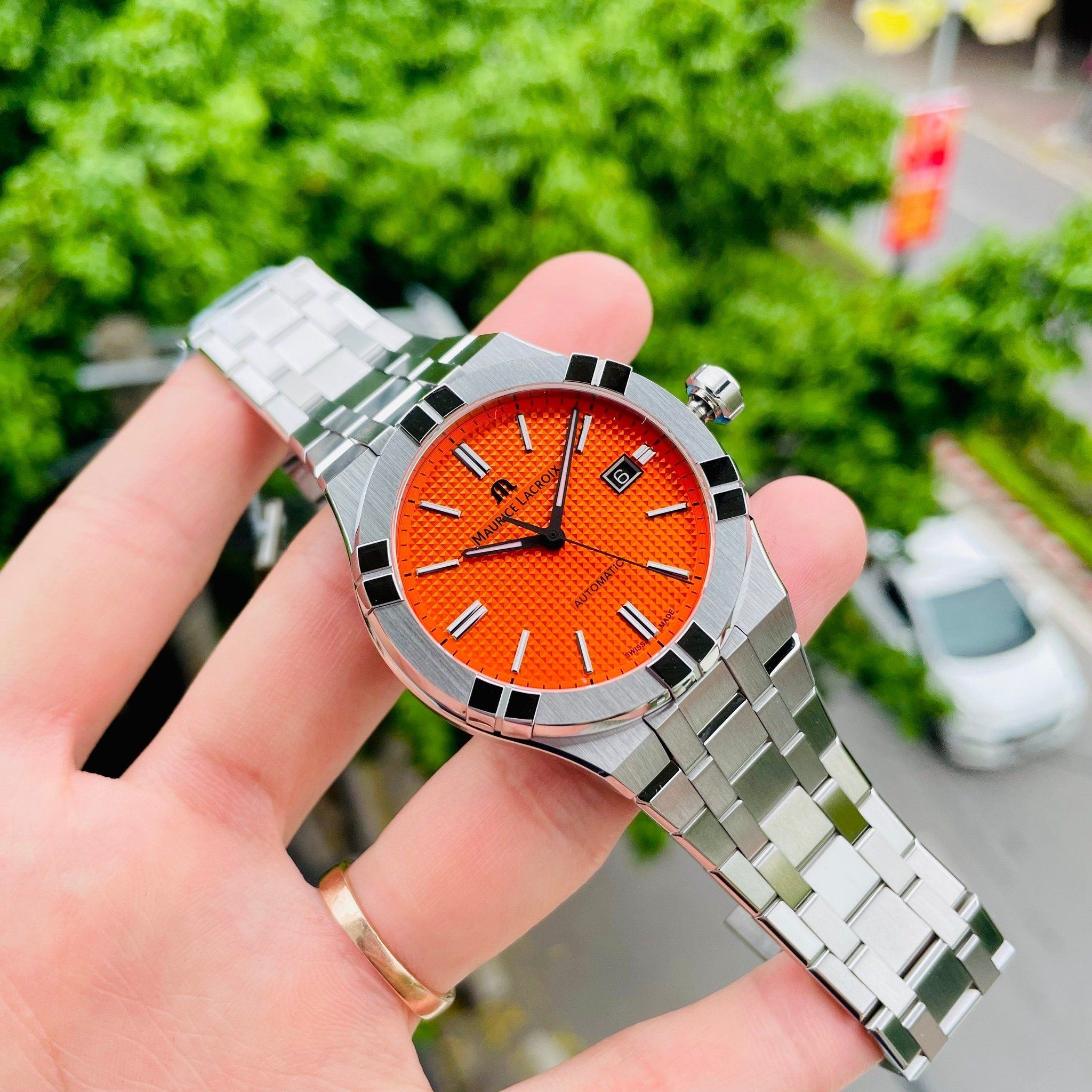  Shop Authentic Maurice Lacroix Aikon Limited Edition Automatic Date Orange Dial Silver Steel Strap Watch For Men - AI6008-SS00F-530-1 - Luxxuri