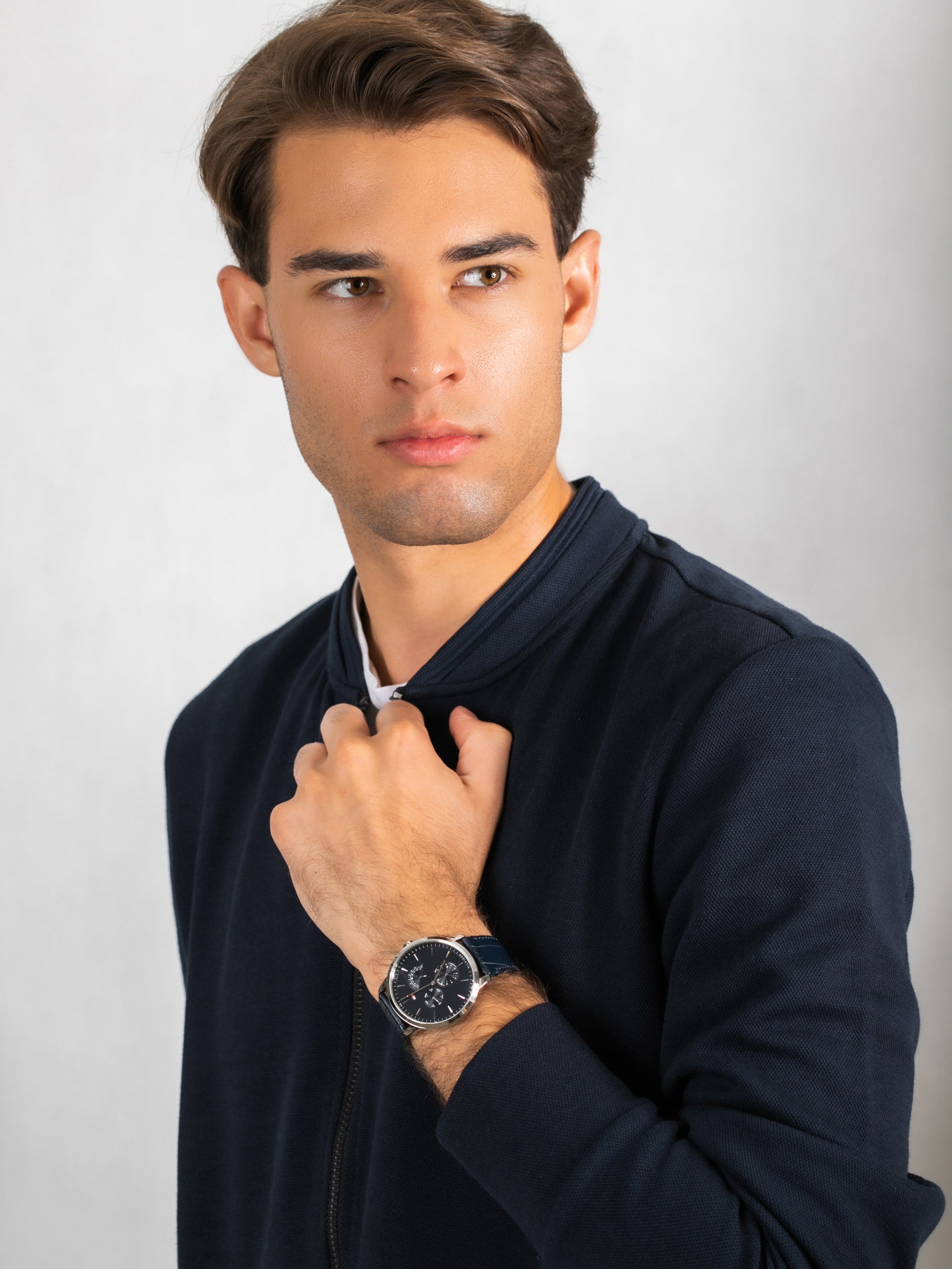  Shop Authentic Tommy Hilfiger Brad Chronograph Quartz Blue Dial Blue Leather Strap Watch For Men - 1710387 - Luxxuri