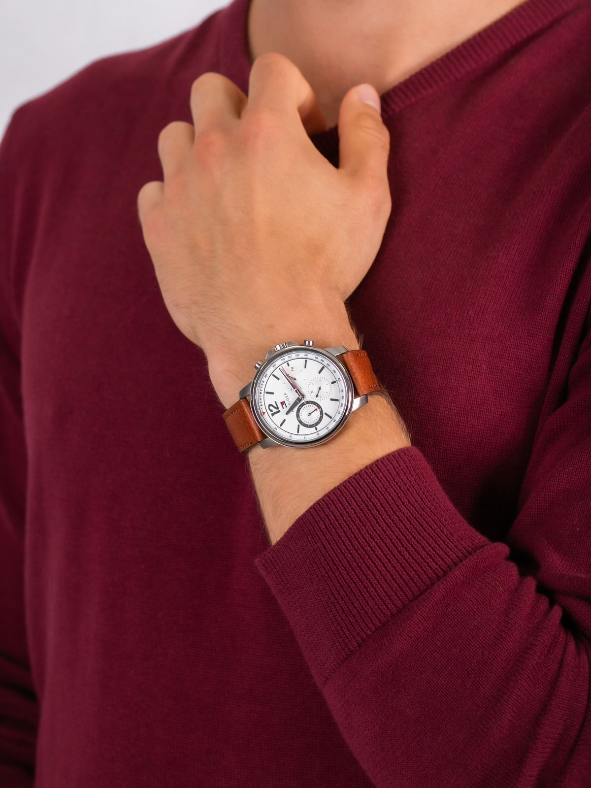  Shop Authentic Tommy Hilfiger Landon Chronograph White Dial Brown Leather Strap Watch for Men - 1791531 - Luxxuri